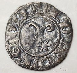 ROBERT II   1272-1305  denier