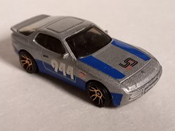 Porsche 944