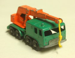8 Wheel Crane