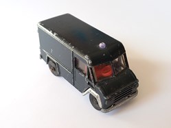 Commer 302
