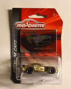 Mercedes-AMG GT R Gold