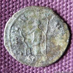 Probus Rome imitation (RIC 744)