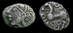 denier au cheval et aux annelets