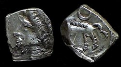 drachme au sanglier et lunules