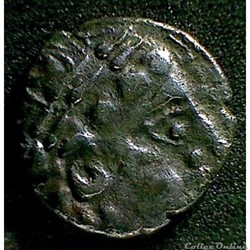 serie 860 DT 3102 drachme  au cervidé tête à droite