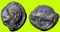 potin tête casquée et au taureau