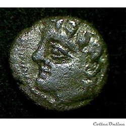 série 824 DT 3053 Drachme  IZAVS au cheval galopant et à la rouelle