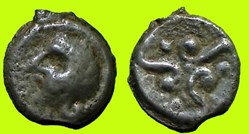 potin aux trois volutes type POMMIER