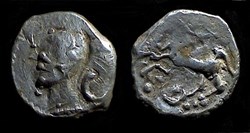 denier à la tête casquée - type 3