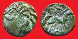 bronze à la tête humaine et au cheval