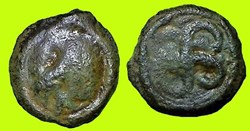 potin au crâne et au swastika - b