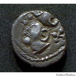 série 881 DT 8189 var quinaire à la tête casquée