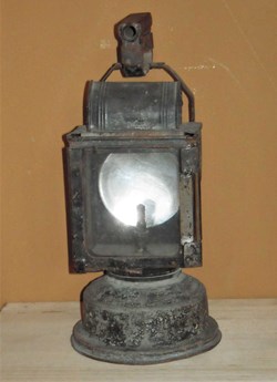 lampe à carbure train