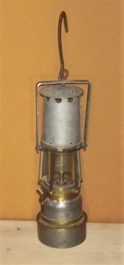 lampe de mine à carbure
