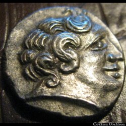 Drachme biturige- prototype crosses opposées