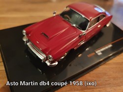 Aston Martin DB4 coupé