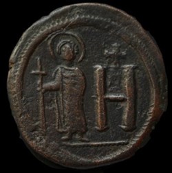 Follis de Maurice, Constantina et Théodosius émis à Cherson (582-602 ap J.-C.)