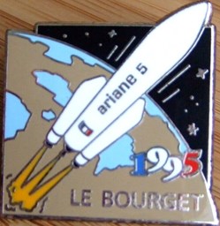 Pin's Ariane 5 Le Bourget 1995 Le Fana de l'Aviation