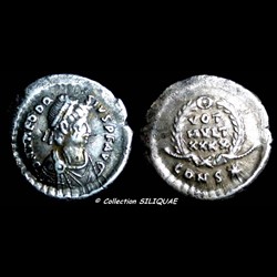 THEODOSE II - CONSTANTINOPLE - RIC 389