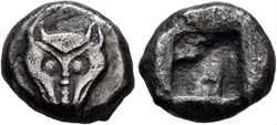 Asie Mineure / Hecté / Tête de panthère - Carré creux.