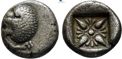 *Milet / Douzième de statère / Protomé de lion à gauche - Motif stellaire