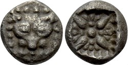 M Milet / 1/32 eme de statère / Tête de Lion - Motif Stéllaire dans carré creux