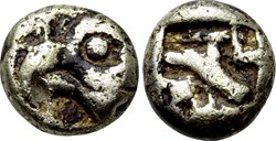Asie Mineure / Incertaine / Diobole / Tête d'oiseau - Carré creux.