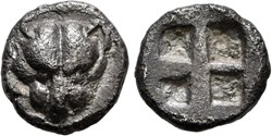 Cimmerian  Bosporos Pantikapaion / Obole / Tête de lion- Carré creux.