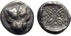 M Milet / 1/16eme de statère / Tête de Lion - Motif Stéllaire dans carré creux