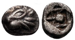 Asie Mineure/Incertaine/Obole/Tête de taureau - Carré en forme de losange avec une pastille centrale