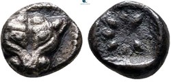 M Milet / 1/16eme de statère / Tête de Lion - Motif Stéllaire dans carré creux