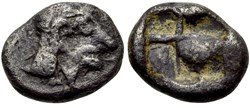 Colophon / Hémiobole / Tête à droite - Carré creux