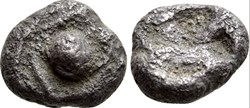 Ionie / Incertaine / Obole / Œil / Carré creux .