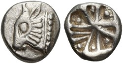 Asie Mineure / Incertaine / Tetrobole / Tête de taureau - Carré creux multi-divisé.