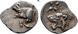 Cyzique / Hémiobole / Protomé de sanglier à gauche - Tête de lion à gauche.