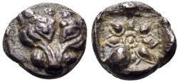 *Milet / 1/16eme de statère / Tête de Lion - Motif Stellaire dans carré creux