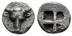 Lamponeia / Hemiobole / Bucrane - Carré creux.