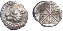 Asie Mineure / Incertaine / Hémiobole / Tête de taureau - Carré creux multi-divisé.