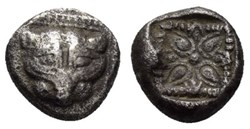 M Milet / 1/16eme de statère / Tête de Lion - Motif Stéllaire dans carré creux