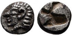 Colophon-Hémiobole-Tête archaique à gauche / Carré Quadripartite .