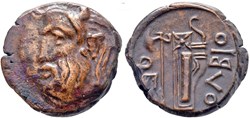Sarmatie / Olbia / Unité / Tête barbue - Hache et arc dans son goryte.