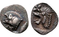 *Cyzique / Tétartemorion / Protomé de sanglier à gauche  - Tête de lion à gauche.