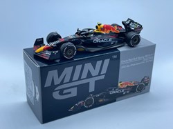 538 / Oracle Red Bull Racing RB18 #11