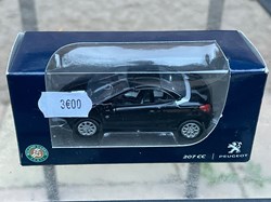 Peugeot 207 CC ph2 Roland Garros