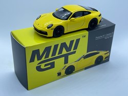252 / Porsche 911 Carrera 4S