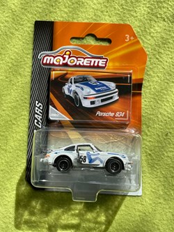 #58 Porsche 934