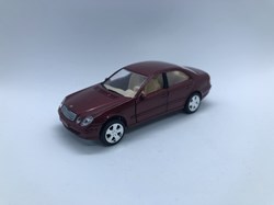 Mercedes-Benz E320