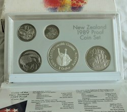 1989 - 5 COIN PROOF YEAR SET WITH SILVER $1 - complete