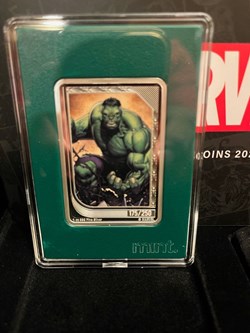 2023 Niue Marvel Trading Coins Hulk 175/250