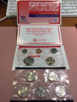 2002 - United States Mint Uncirculated Coin Set Denver Mint